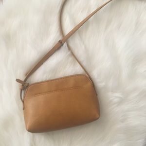 UNIVERSAL THREAD Addison Half Moon Crossbody Bag